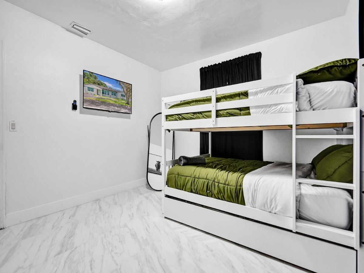 Escape To Miami Retreat Βίλα North Miami Beach Εξωτερικό φωτογραφία