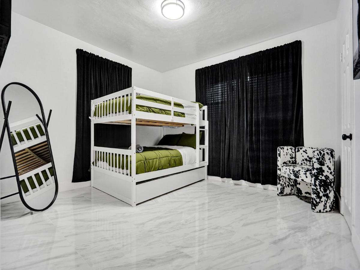 Escape To Miami Retreat Βίλα North Miami Beach Εξωτερικό φωτογραφία